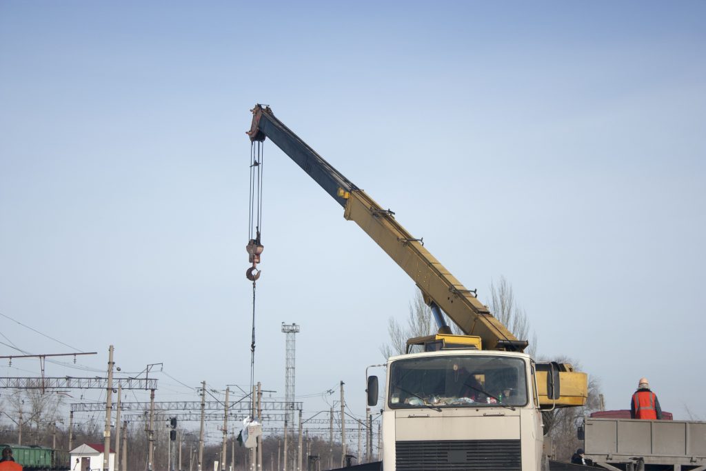 grua autocargante y su mantenimiento